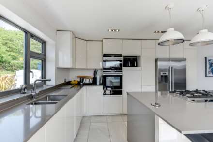 Fairfield Gardens, Portslade, Image 8