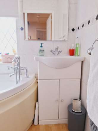 Aldrington Avenue, Hove, Image 9