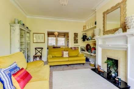 Langdale Gardens, Hove, Image 12