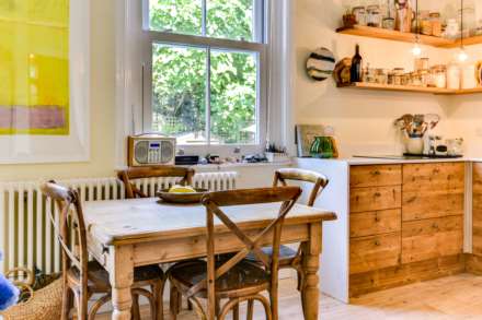 Langdale Gardens, Hove, Image 17