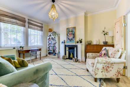 Langdale Gardens, Hove, Image 2