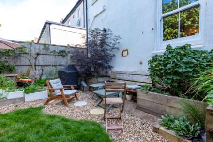 Langdale Gardens, Hove, Image 33