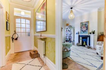 Langdale Gardens, Hove, Image 7