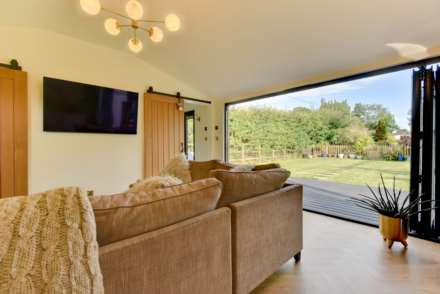 Wheatsheaf Road, Henfield, Image 16