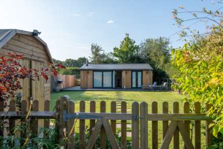 Wheatsheaf Road, Henfield, Image 9