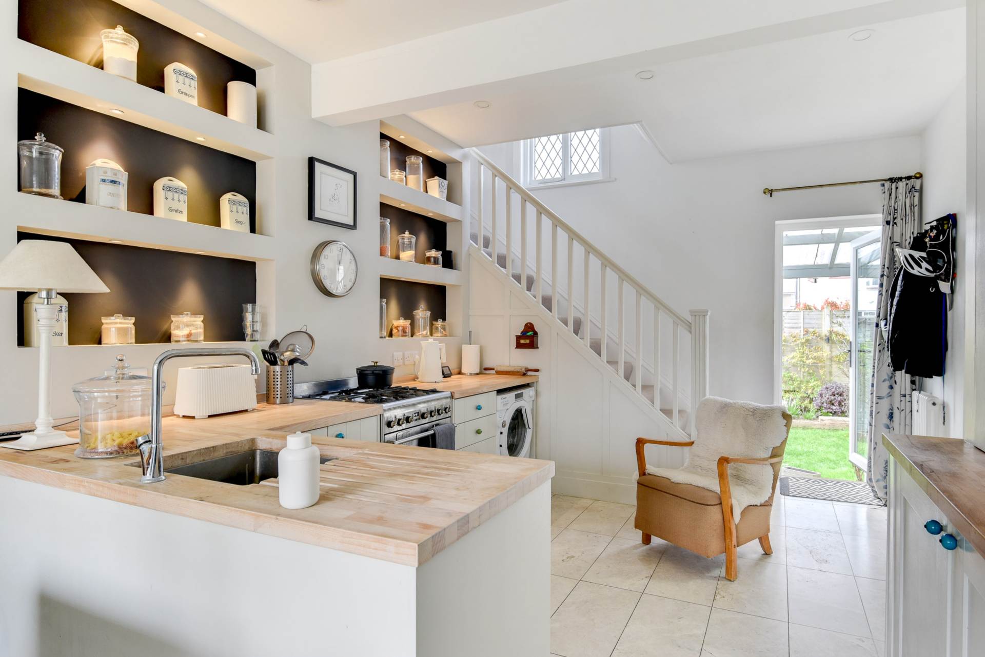 Langdale Gardens, Hove, Image 13