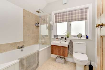 Langdale Gardens, Hove, Image 10