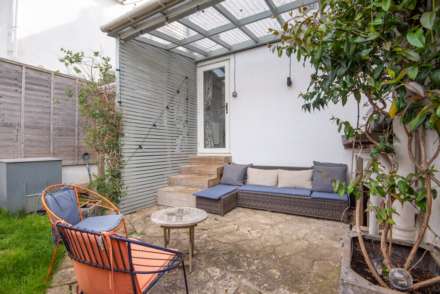 Langdale Gardens, Hove, Image 27