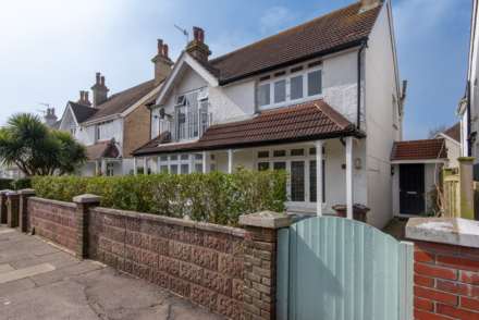 Langdale Gardens, Hove, Image 4
