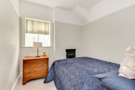 Langdale Gardens, Hove, Image 8