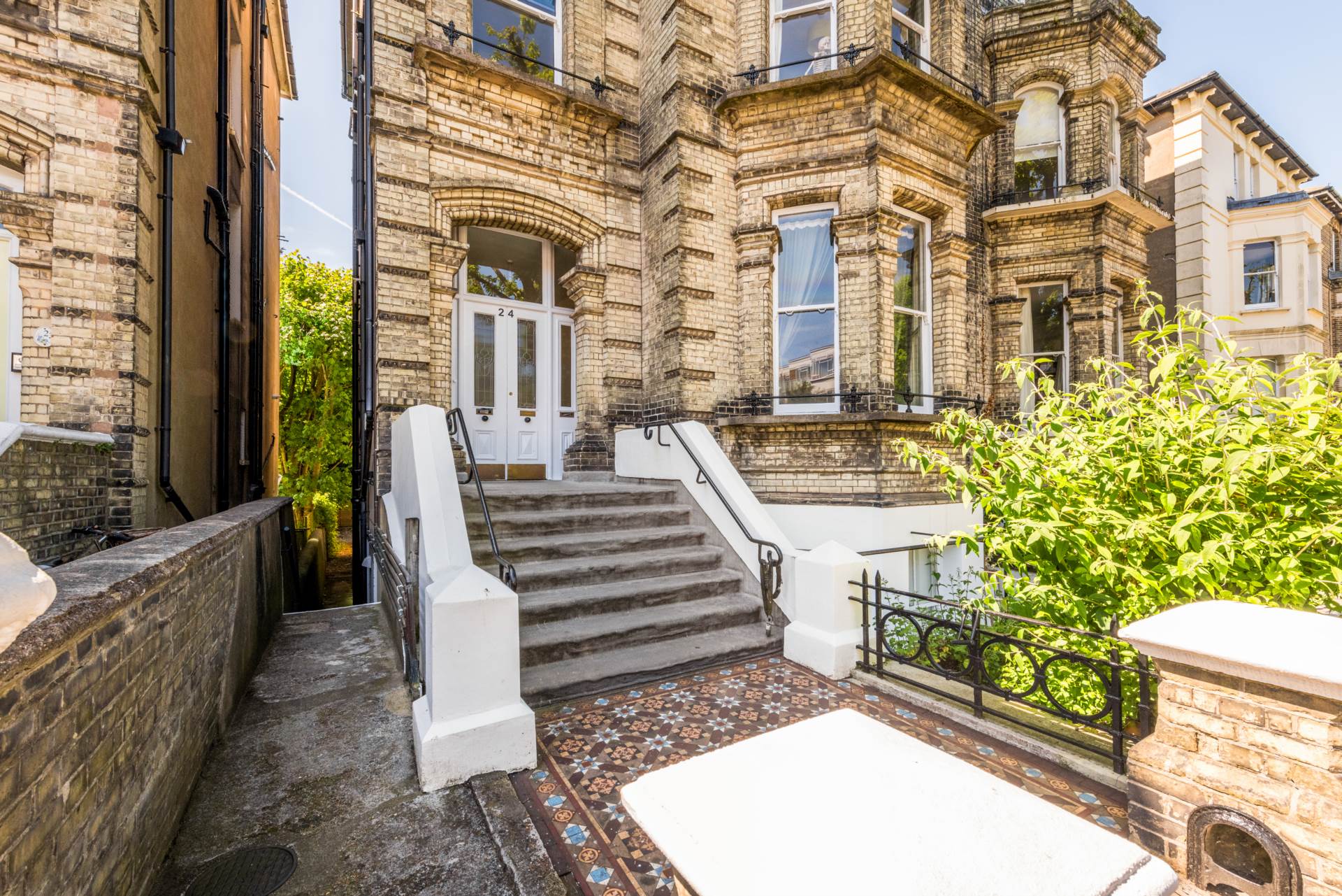 Salisbury Road, Hove, Image 11