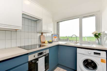 Channel Court, Lancing, Image 11
