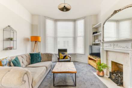 2 Bedroom Maisonette, Osbourne Villas, Hove