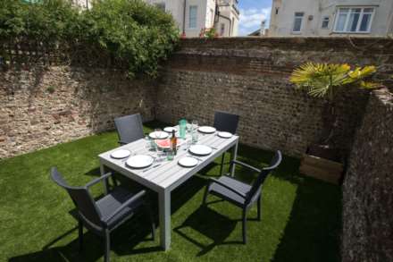 Osbourne Villas, Hove, Image 9