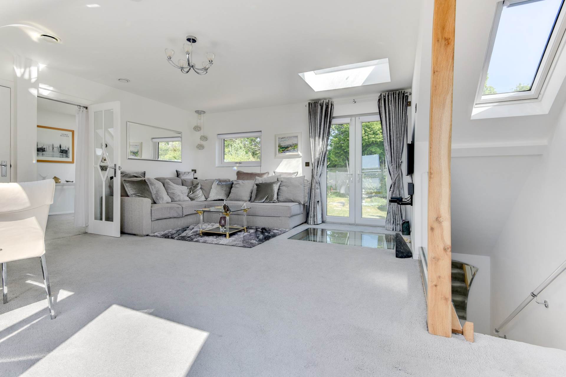 Ring Road, Lancing, Image 18