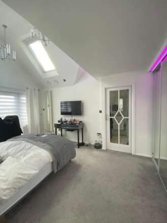 Ring Road, Lancing, Image 13