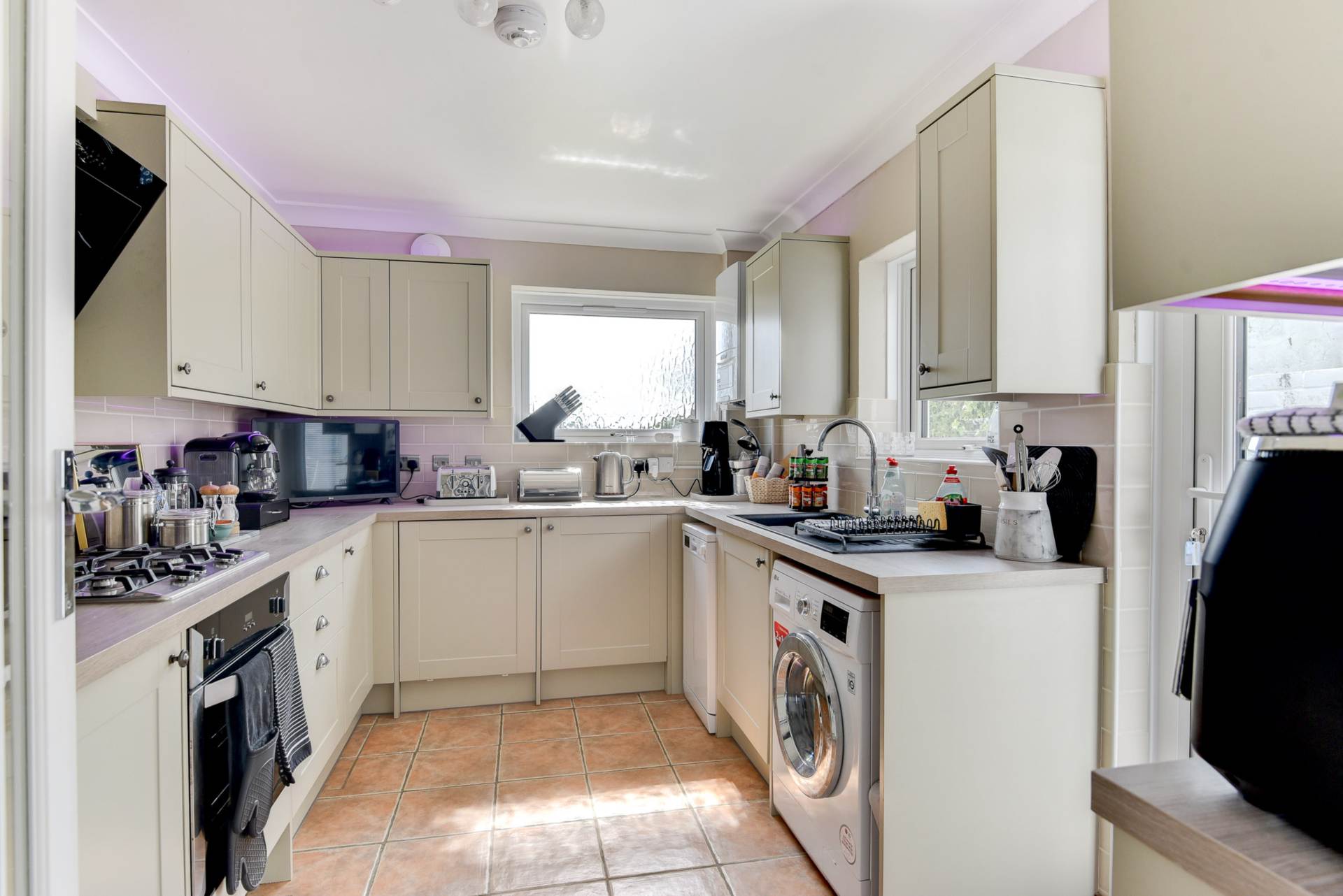 Southview Terrace, Lancing, Image 40