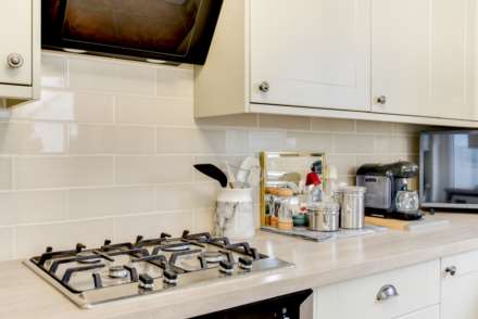 Southview Terrace, Lancing, Image 17