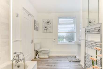 Southview Terrace, Lancing, Image 23