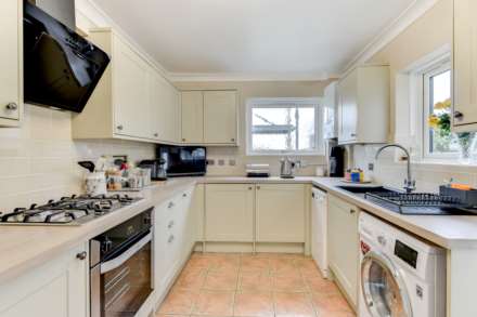 Southview Terrace, Lancing, Image 7