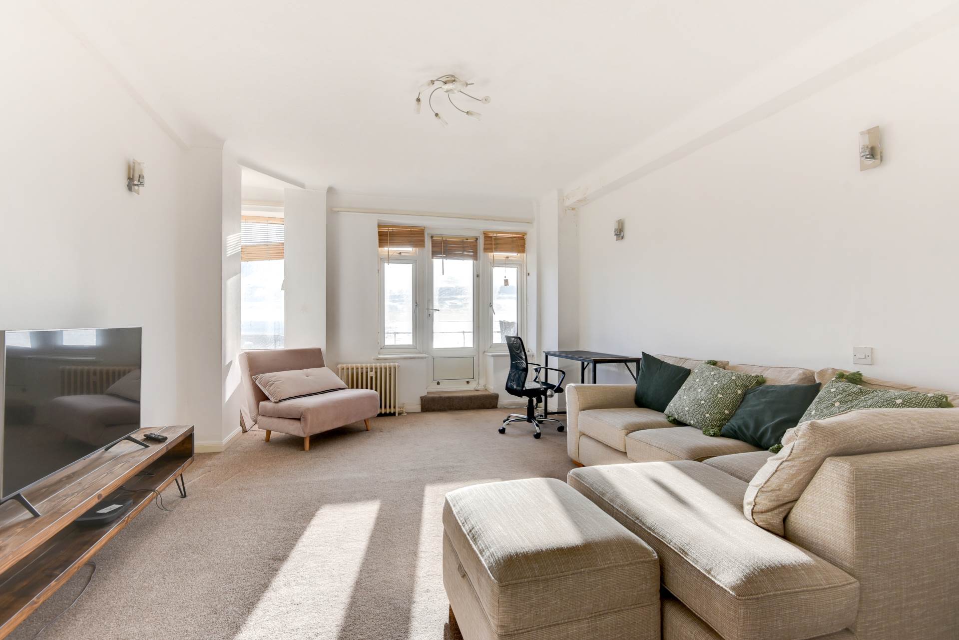 Viceroy Lodge, Kingsway, Hove, Image 2