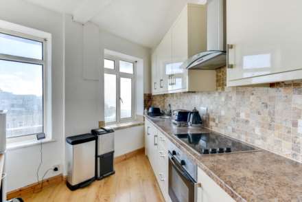 Viceroy Lodge, Kingsway, Hove, Image 4