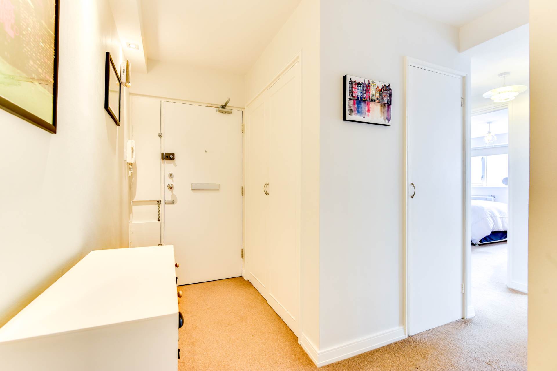 Grand Avenue, Hove, Image 15