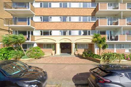 Grand Avenue, Hove, Image 19
