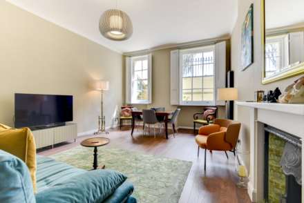 1 Bedroom Flat, Crescent Court, Adelaide Crescent, Hove