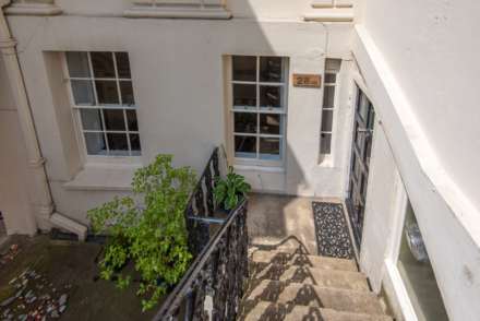 Crescent Court, Adelaide Crescent, Hove, Image 11