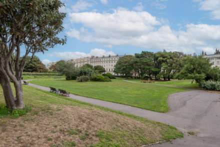 Crescent Court, Adelaide Crescent, Hove, Image 12