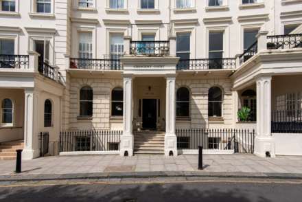Crescent Court, Adelaide Crescent, Hove, Image 13
