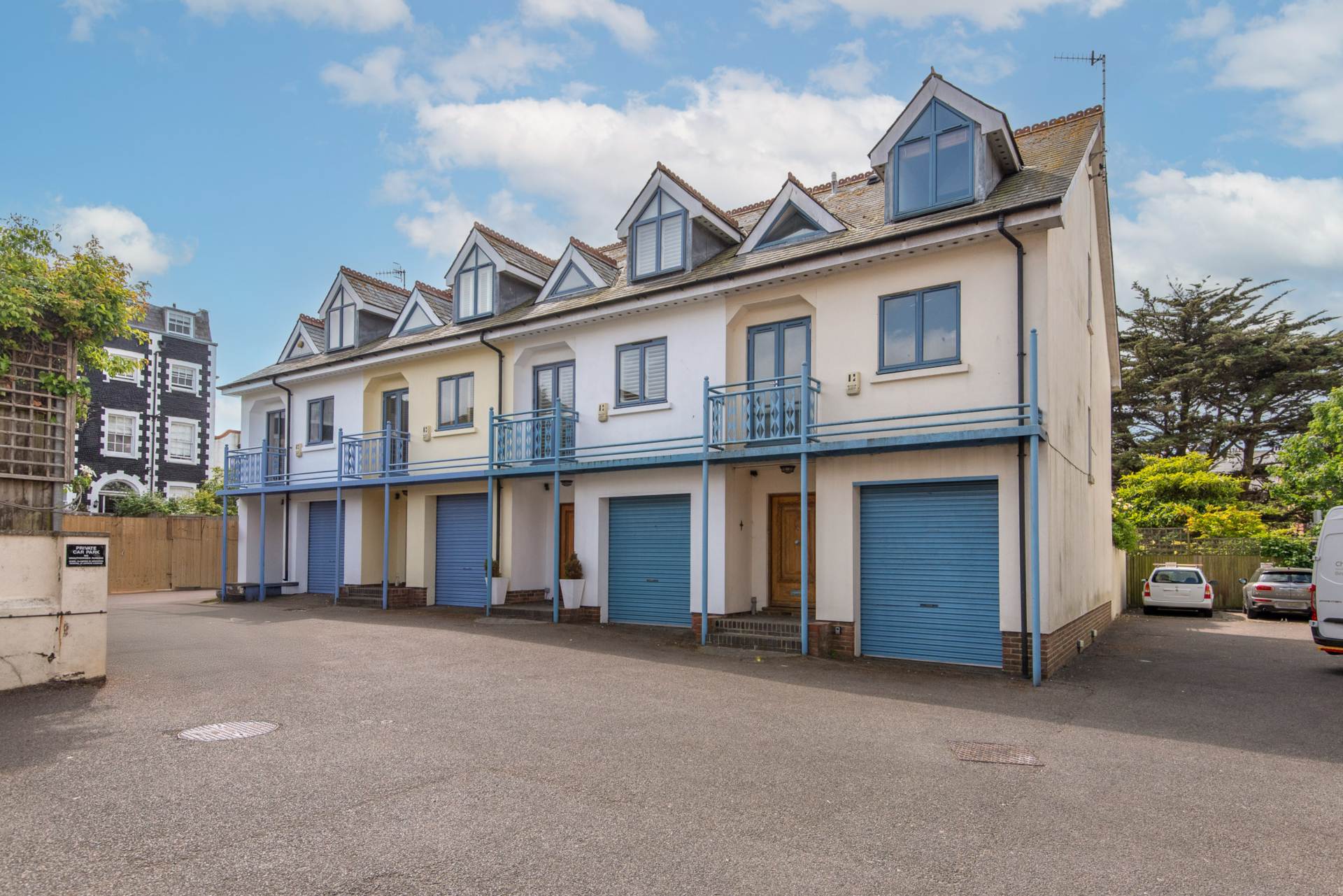 Parochial Mews, Princes Street, Image 3