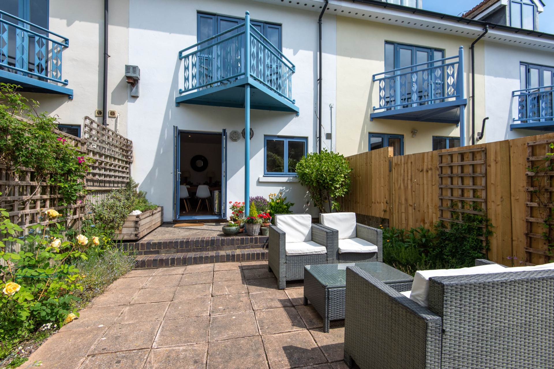 Parochial Mews, Princes Street, Image 33