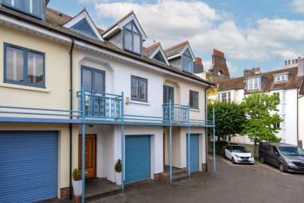 Parochial Mews, Princes Street, Image 26