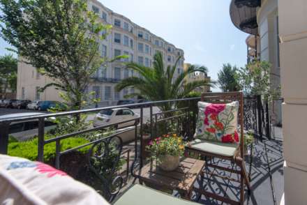 1 Bedroom Flat, Lansdowne Place, Hove