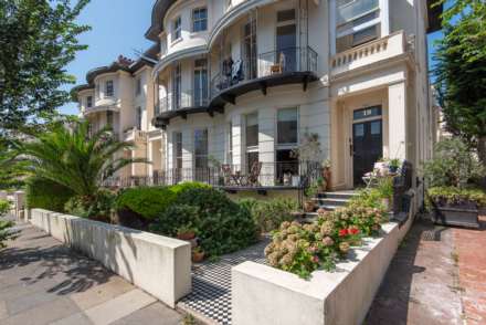 Lansdowne Place, Hove, Image 15