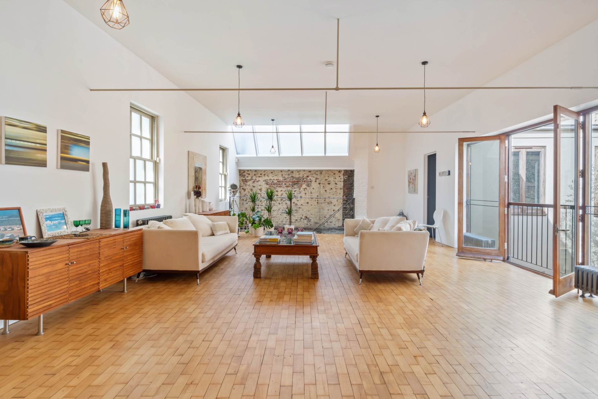 Alice Close, Hove, Image 1