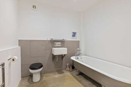 Alice Close, Hove, Image 13