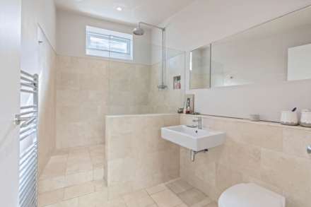 Alice Close, Hove, Image 14