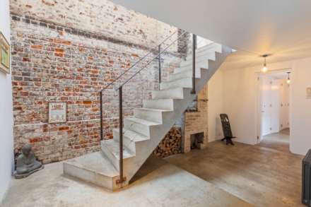 Alice Close, Hove, Image 4