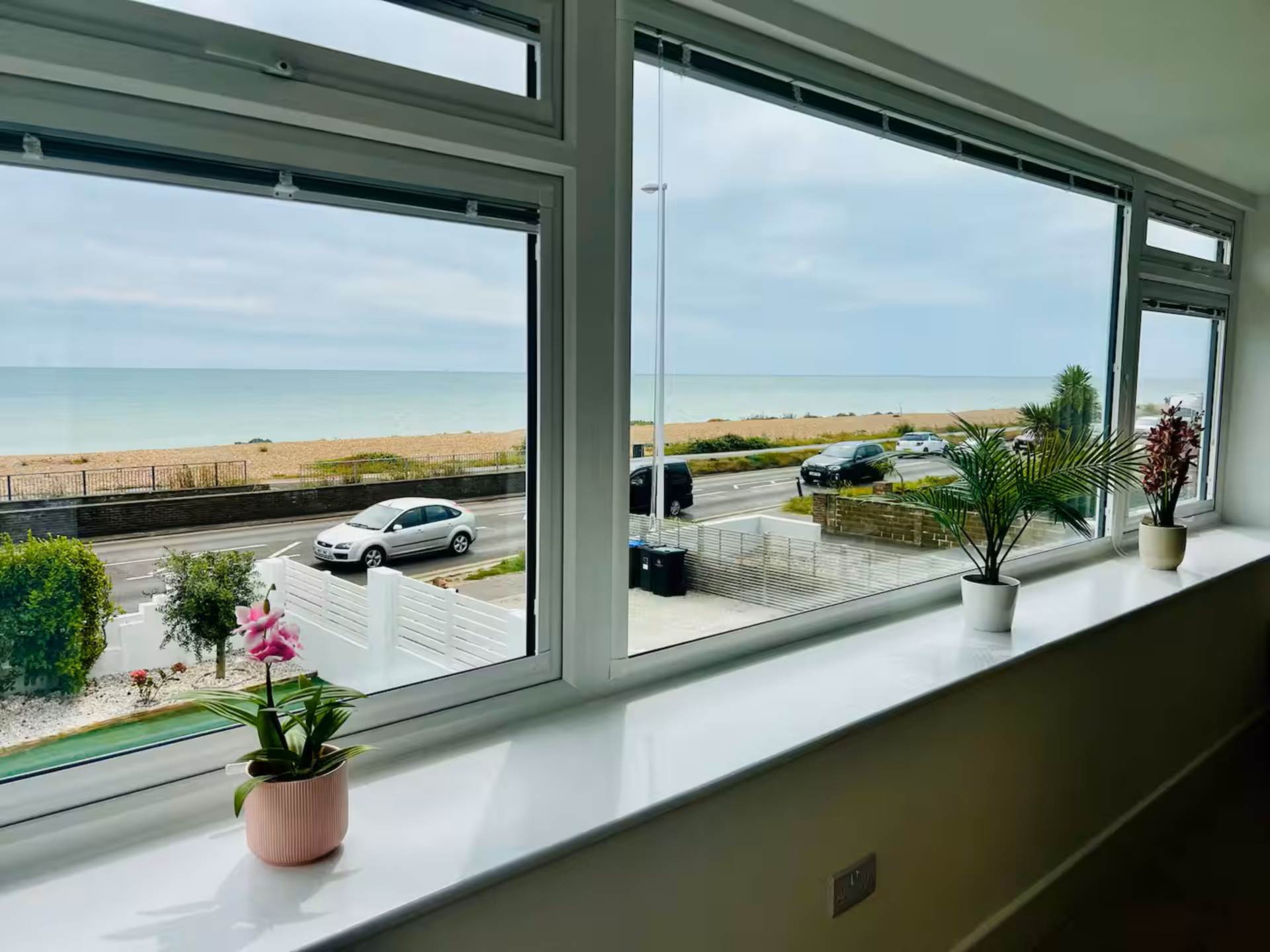 Brighton Road, Worthing, Image 31