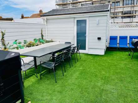 Brighton Road, Worthing, Image 20