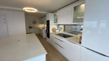 Brighton Road, Worthing, Image 27