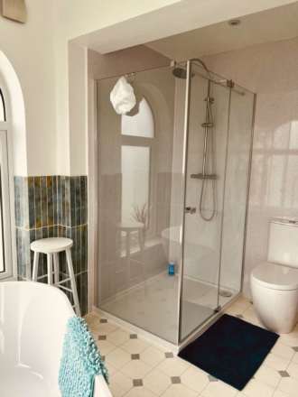 Brighton Road, Worthing, Image 28