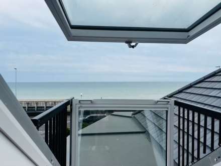 Brighton Road, Worthing, Image 33