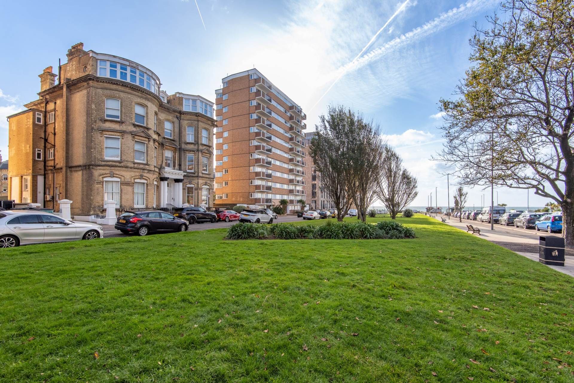 Grand Avenue, Hove, Image 16