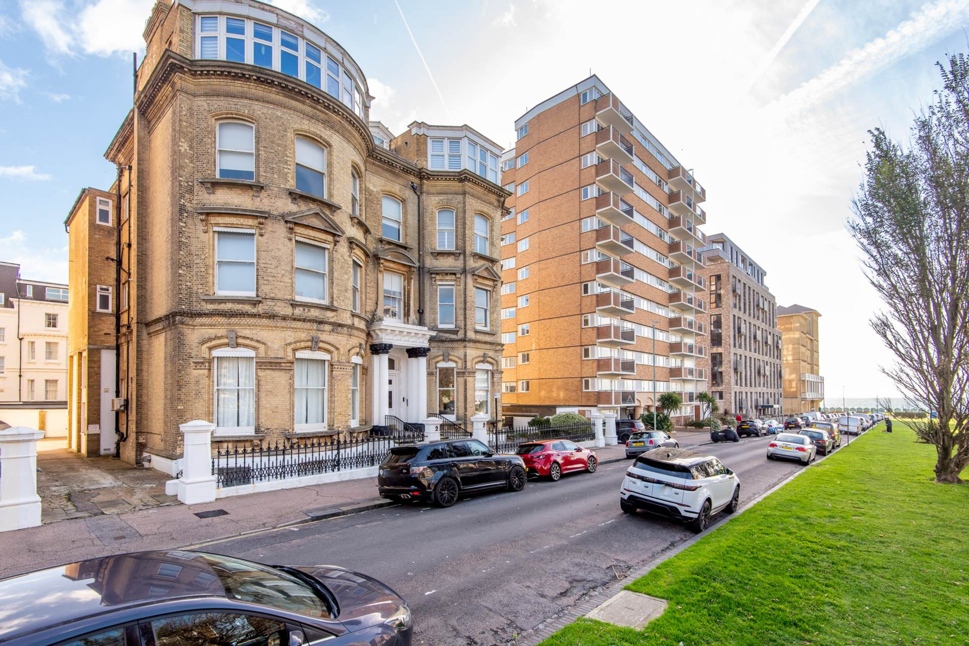 Grand Avenue, Hove, Image 18