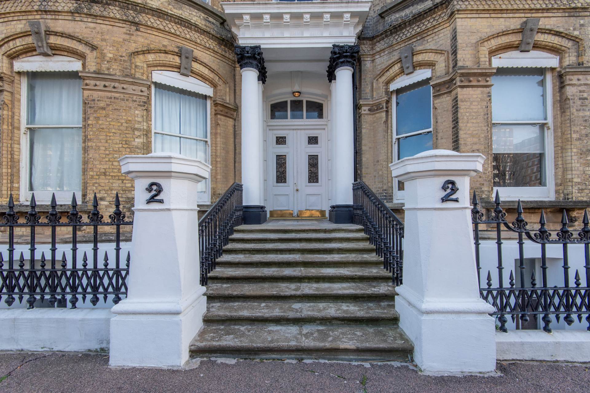 Grand Avenue, Hove, Image 19