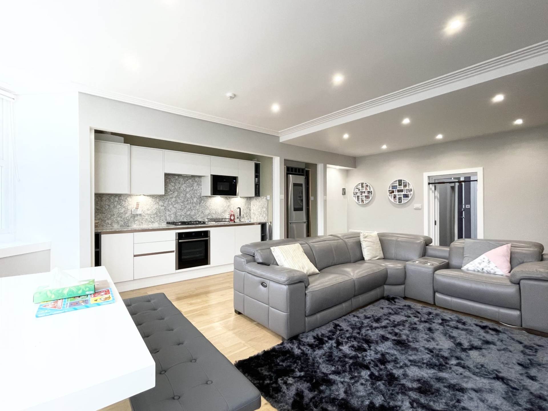 Grand Avenue, Hove, Image 9